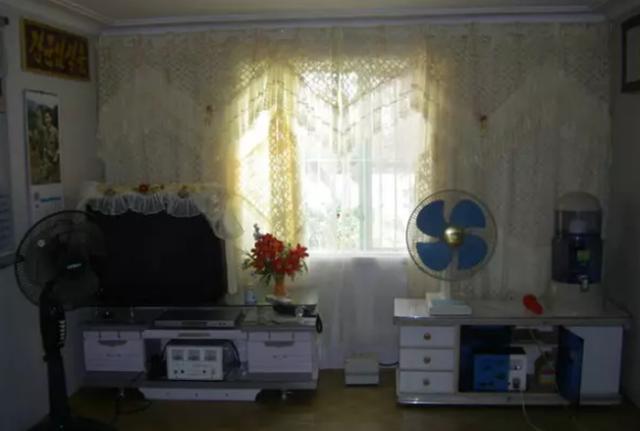 走进朝鲜农民的住房，看看屋内有哪些电器？ 房产资讯 第1张