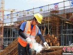广州规模最大安置房项目劳动竞赛中迎来劳动节
